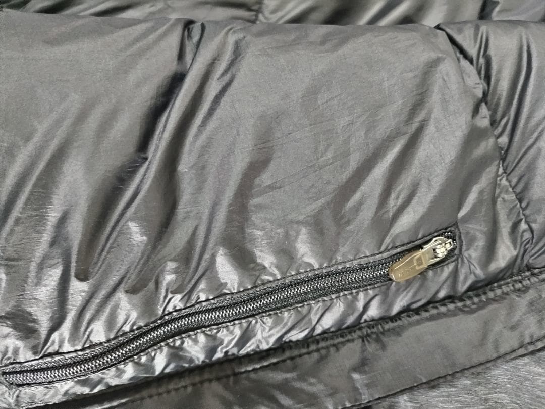 mont-bell ダウンジャケット グレー