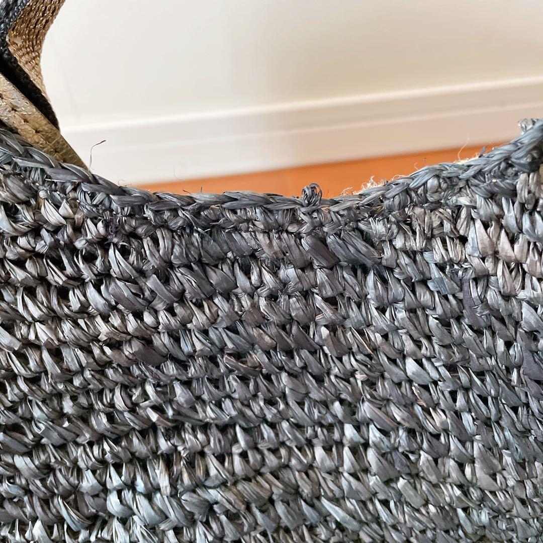 ヴィオラドーロ　かごバッグ　ラフィア　レザー　ブラック×ゴールド