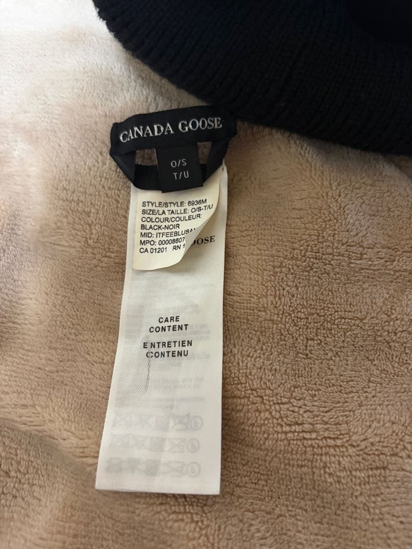   ビーニー ブラック O/S アークティック トゥック