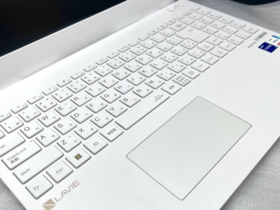 NEC LAVIE 15 i7 メモリ16GB