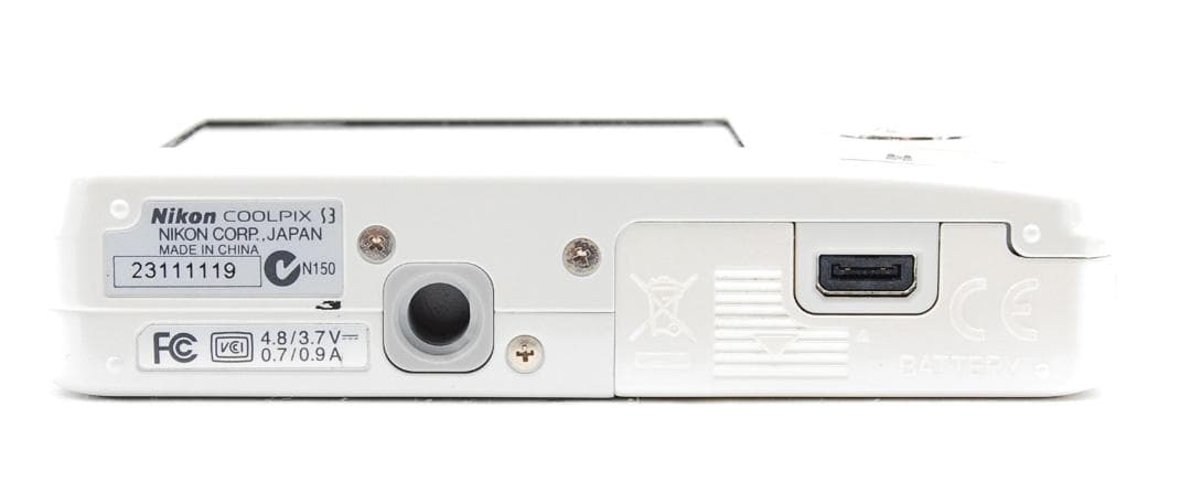 【美品/動作確認済】Nikon CoolPix S3ホワイト　バッテリー充電器付