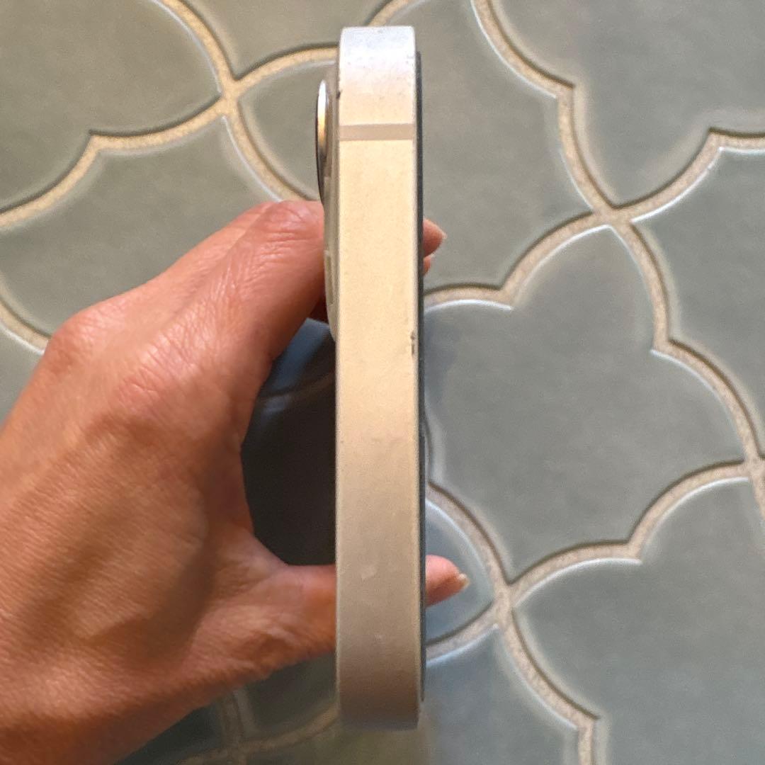 スマートフォン本体 iPhone 13