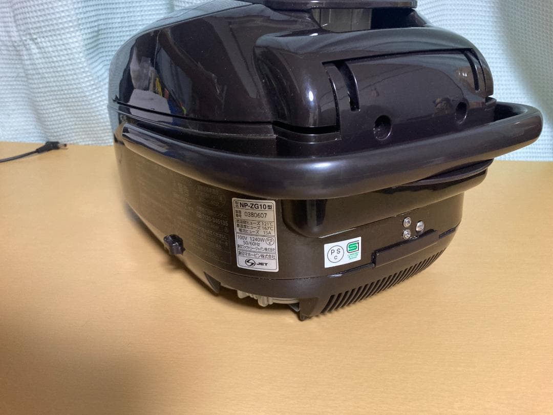 ★★象印　圧力　NP-ZG10　2018年製　5.5合炊き