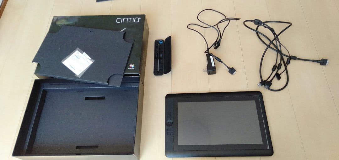 スマホ・タブレット・パソコン WACOM DTK-1301/K0