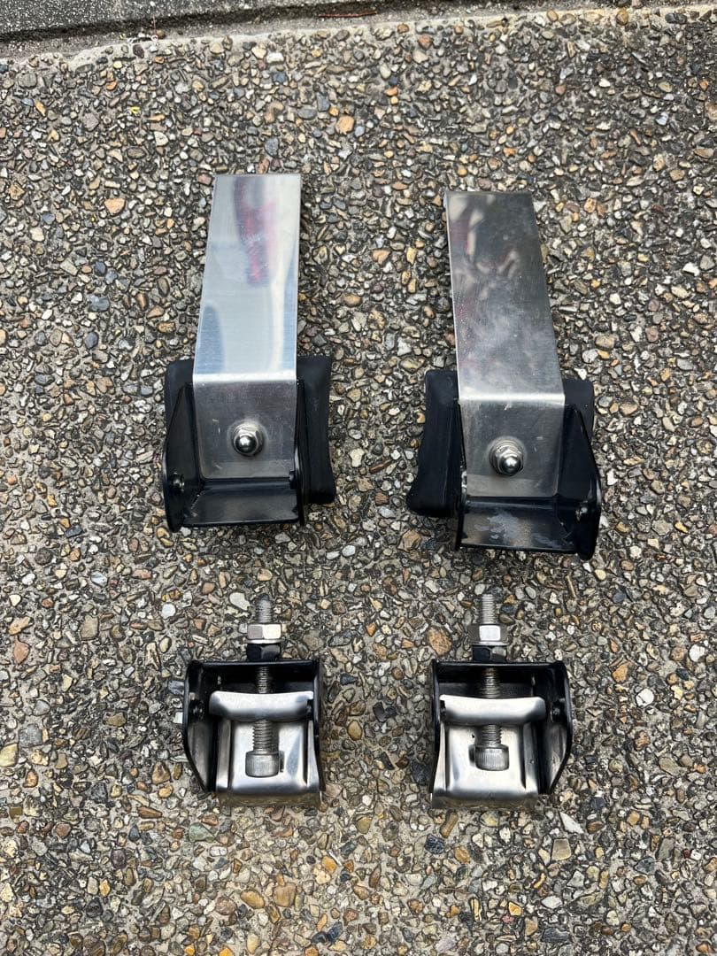 ハイエース　ハイルーフ リアラダー　Rocky