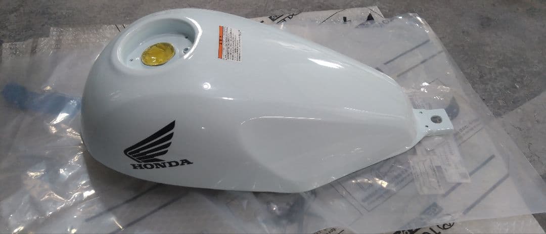 ホンダ レブル250 タンク　ホワイトパール