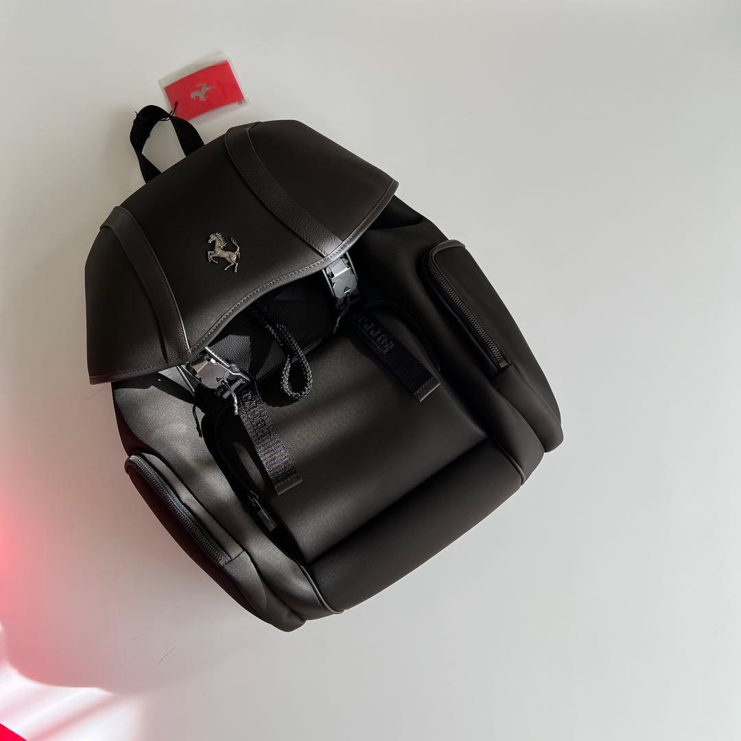 非売品新品　Ferrari　フェラーリ　プロサングエ　リュック　オーナー限定　黒
