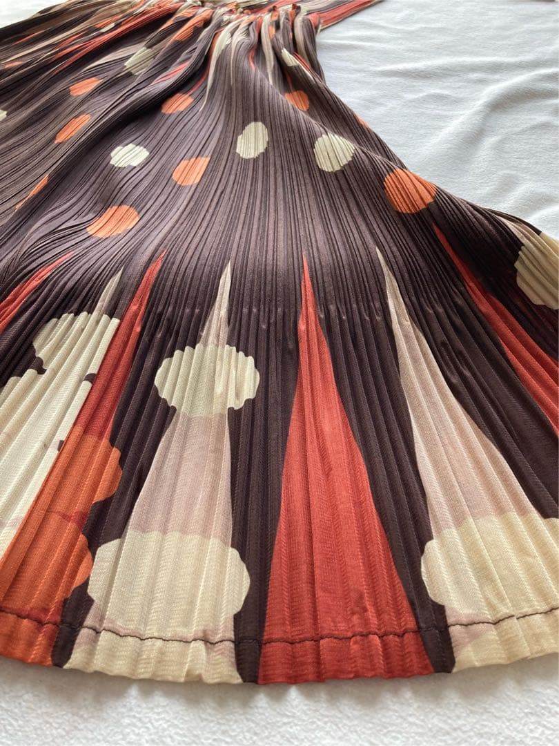 美品　サイズL相当　イッセイミヤケ　プリーツ加工　セットアップ　ドット　ブラウン