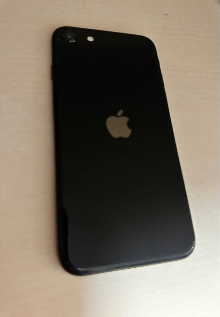 香*行様 iPhoneSE2 64GB SIMフリー　ネットワーク利用制限◯