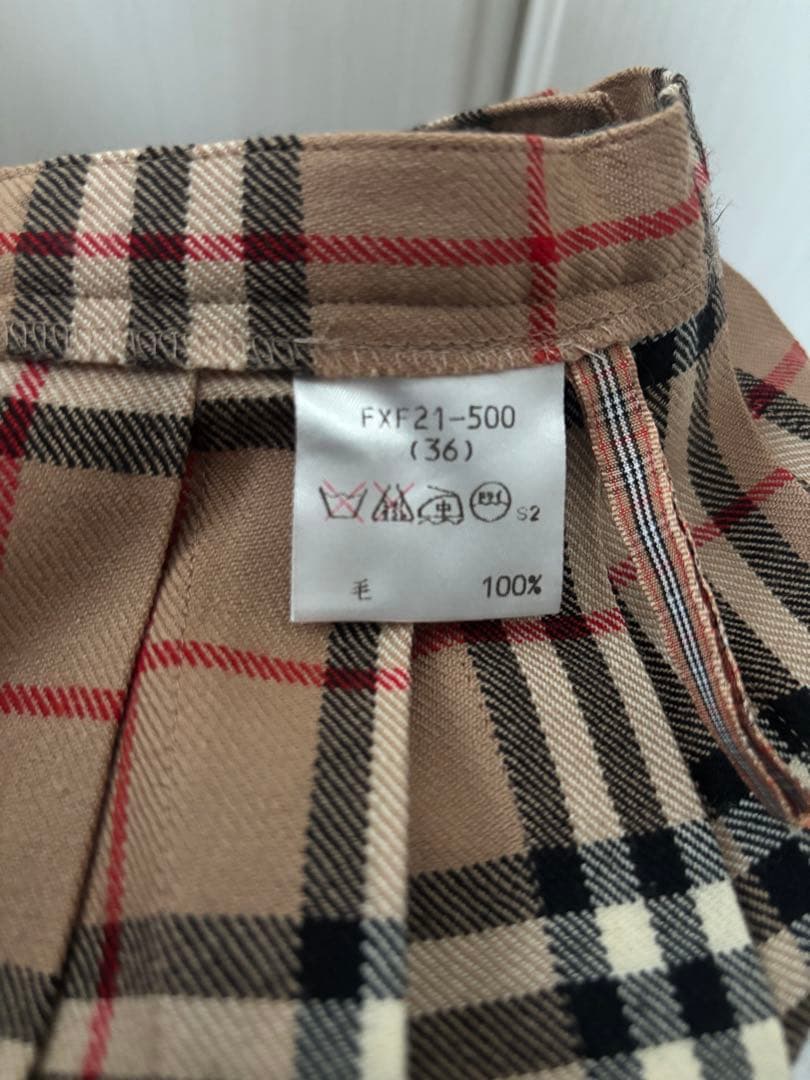 バーバリーブルーレーベル　チェック柄プリーツスカート