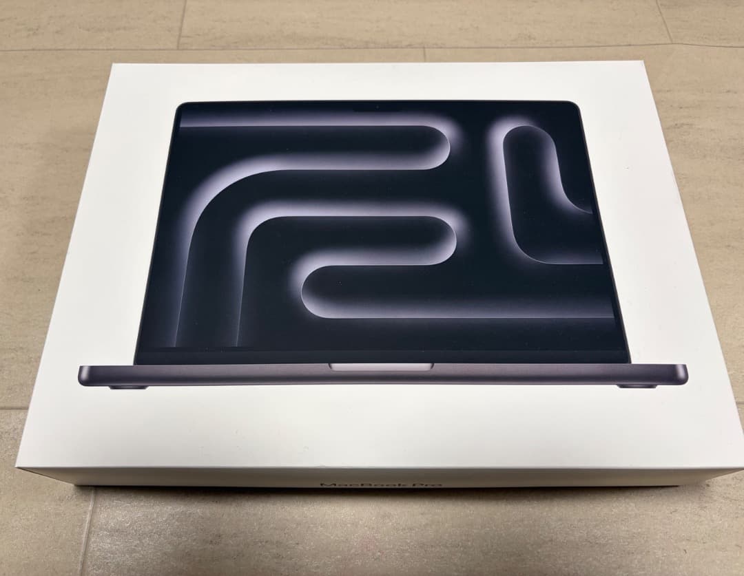 M5【極美品】MacBook Pro 14 32GB 1TB Nano-tex