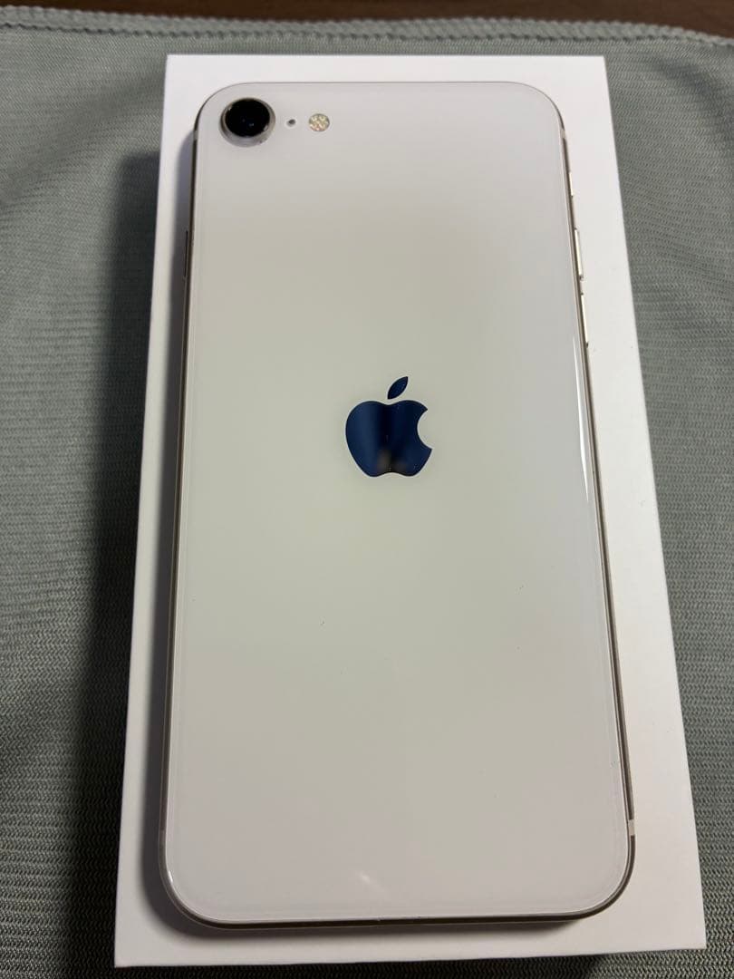【sin】iPhone SE (第3世代) スターライト 128GB