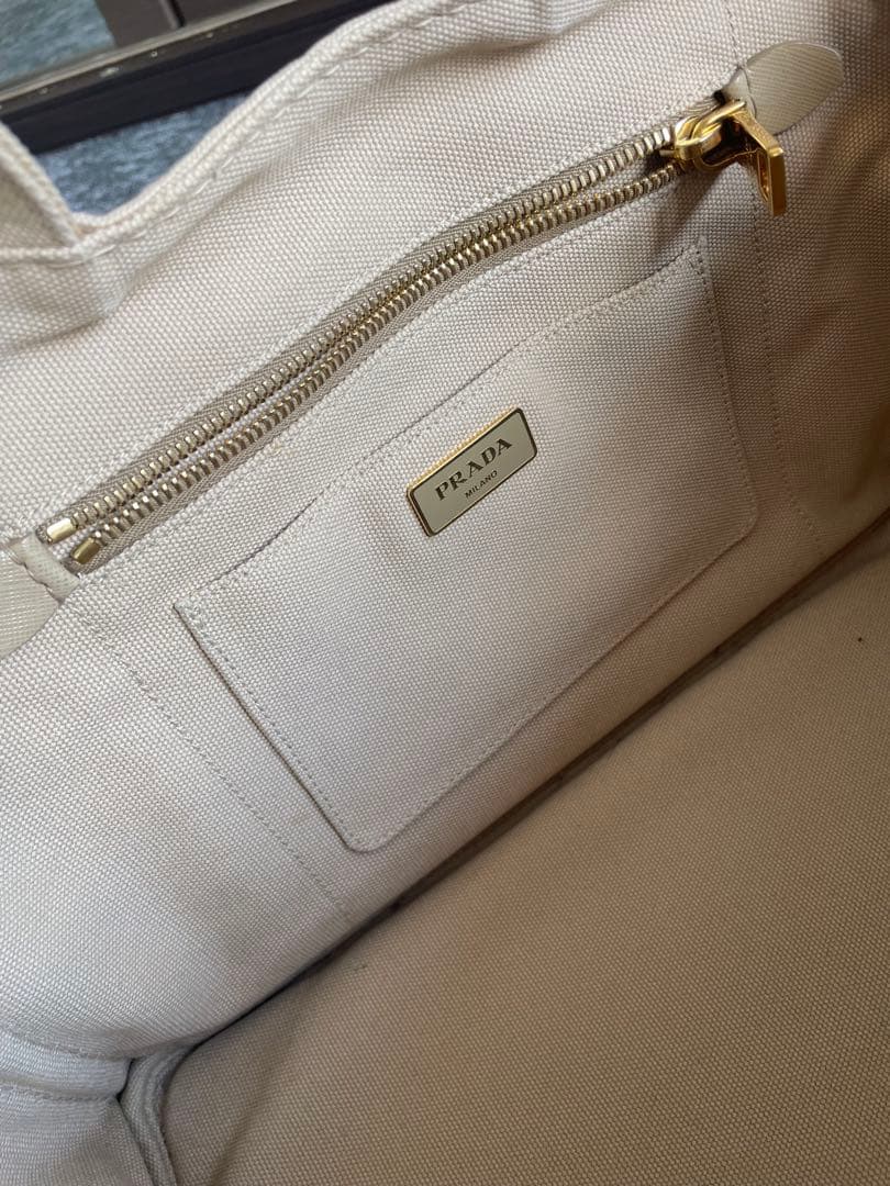T*P様 PRADA カナパ バッグ ベージュ