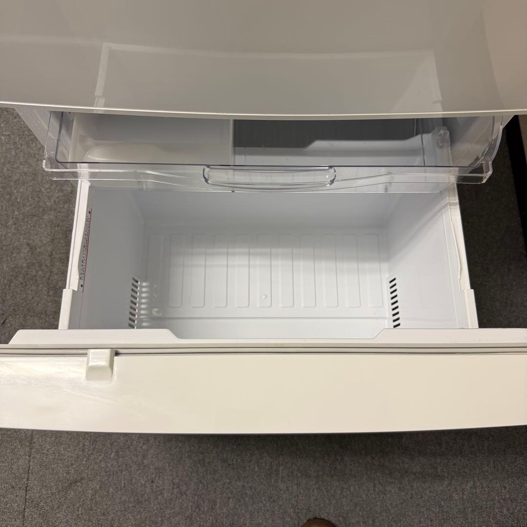 三菱ノンフロン冷凍冷蔵庫　MR-C34C-W 形2017年製