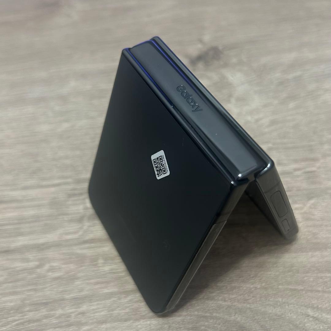 【最終値下げ】Samsung Galaxy Z Flip 4 本体箱付属品付き