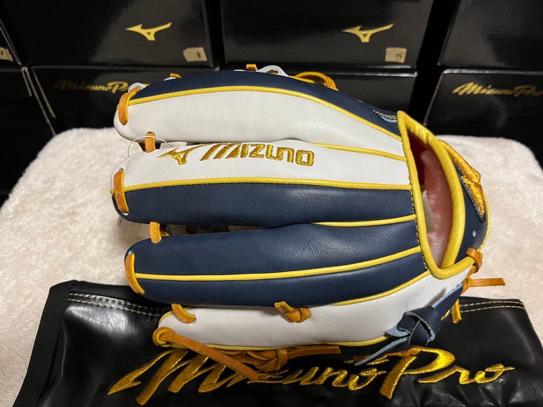 【勝色Collection】ミズノプロ　軟式　内野手用　グラブ