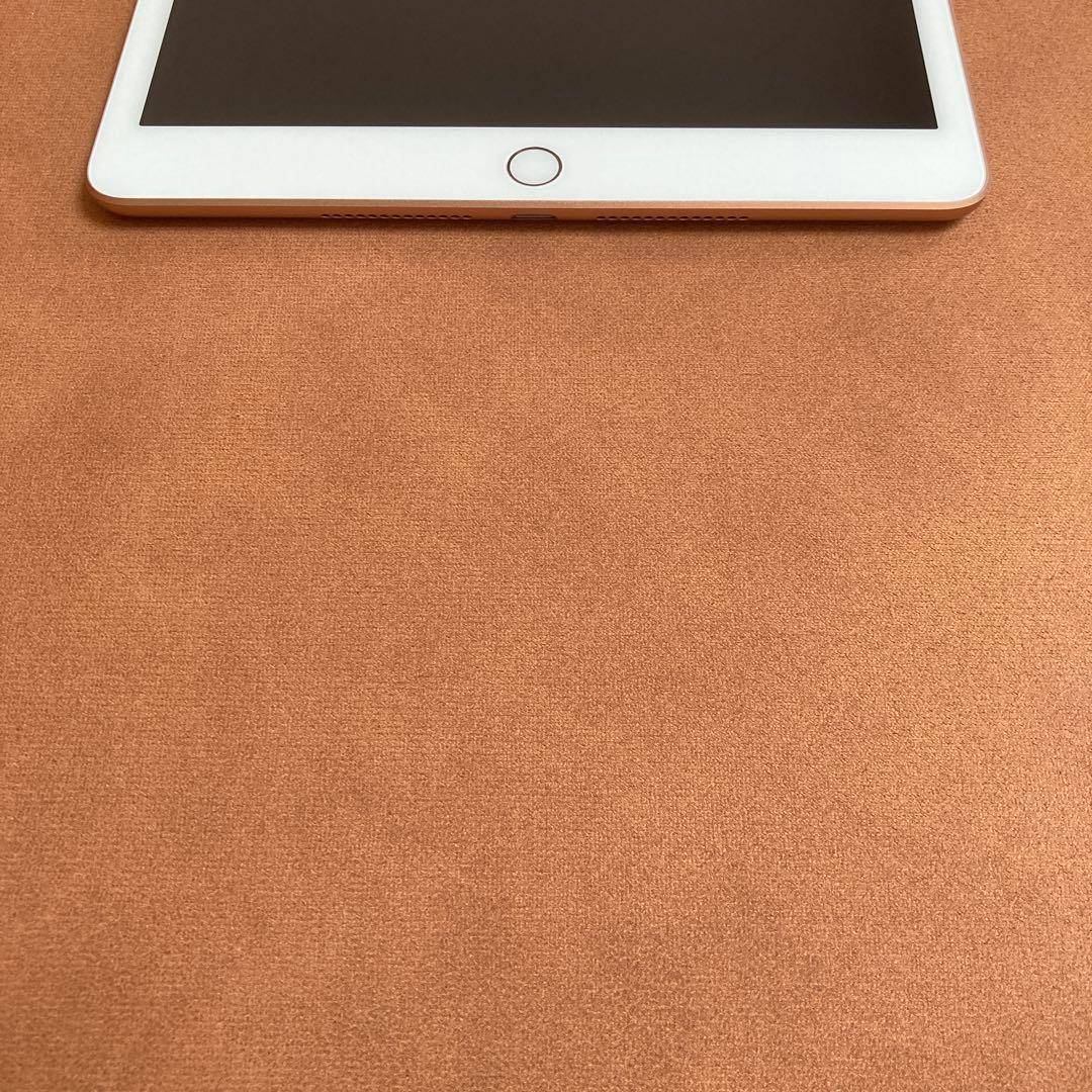 18【早い者勝ち】美品☆電池新品☆iPad7 第7世代 32GB SIMフリー☆