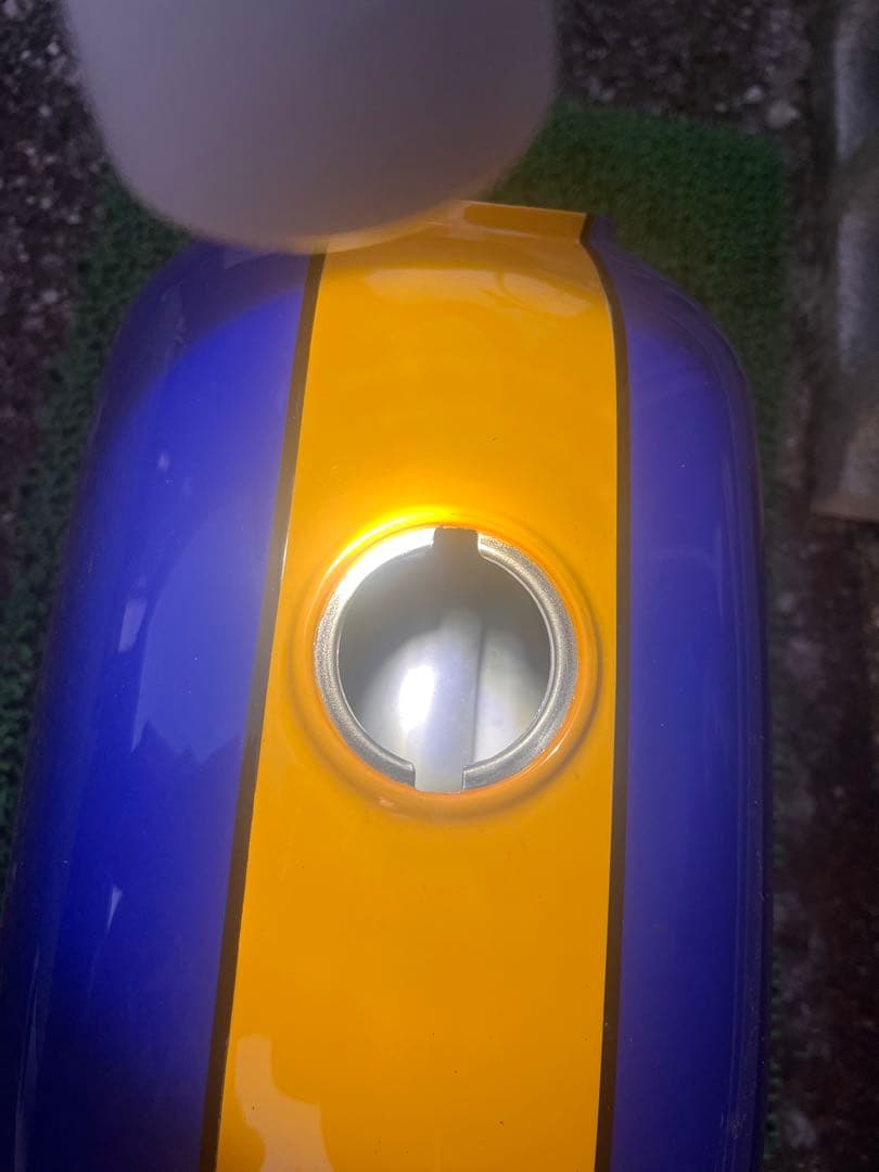 エイプ50 タンク サイドカバー