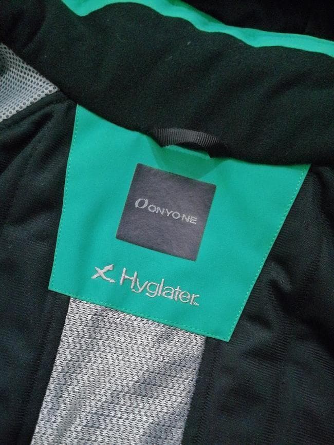 美品 オンヨネ Hyglater 4wayストレッチ スキーウエア 上下セット