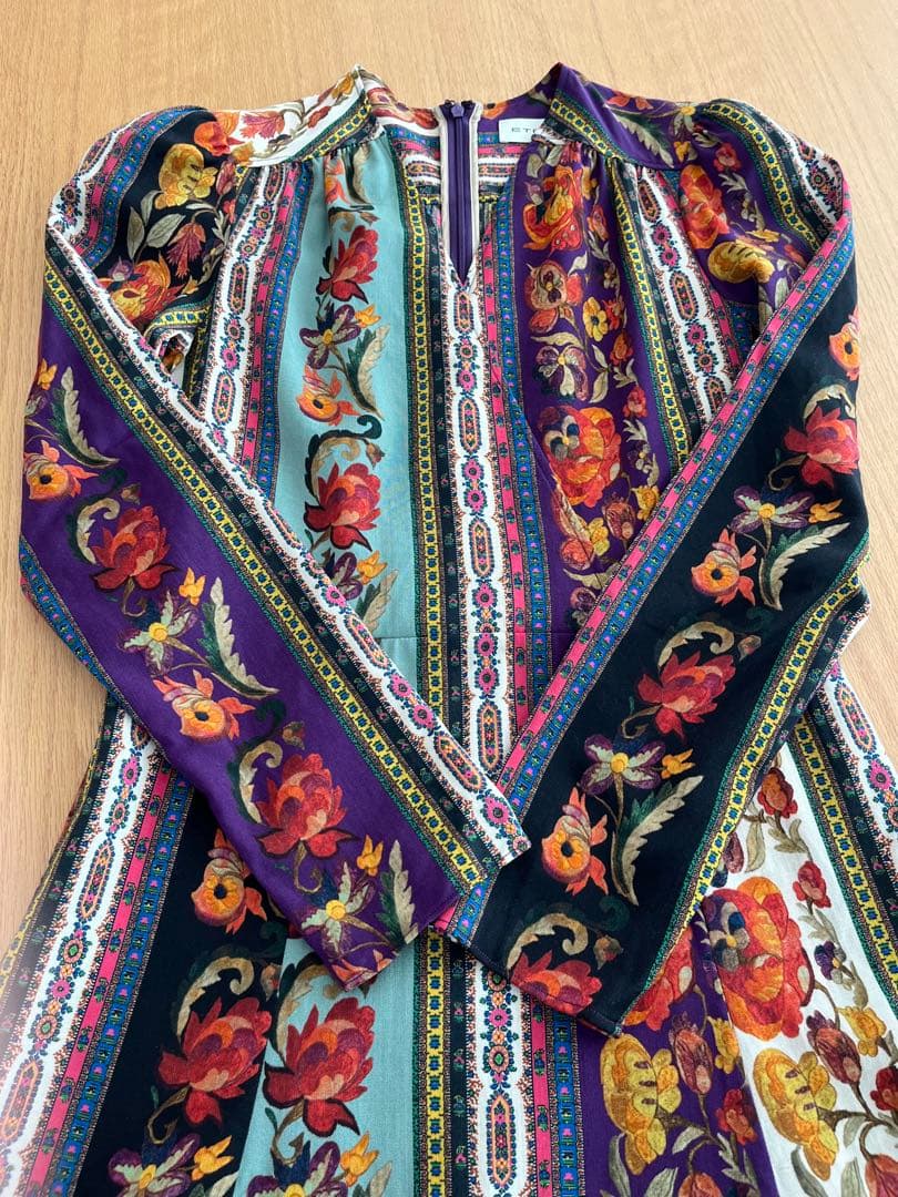 あ*鹿様 エトロ　美品　花柄ストライプマルチカラー長袖ワンピース