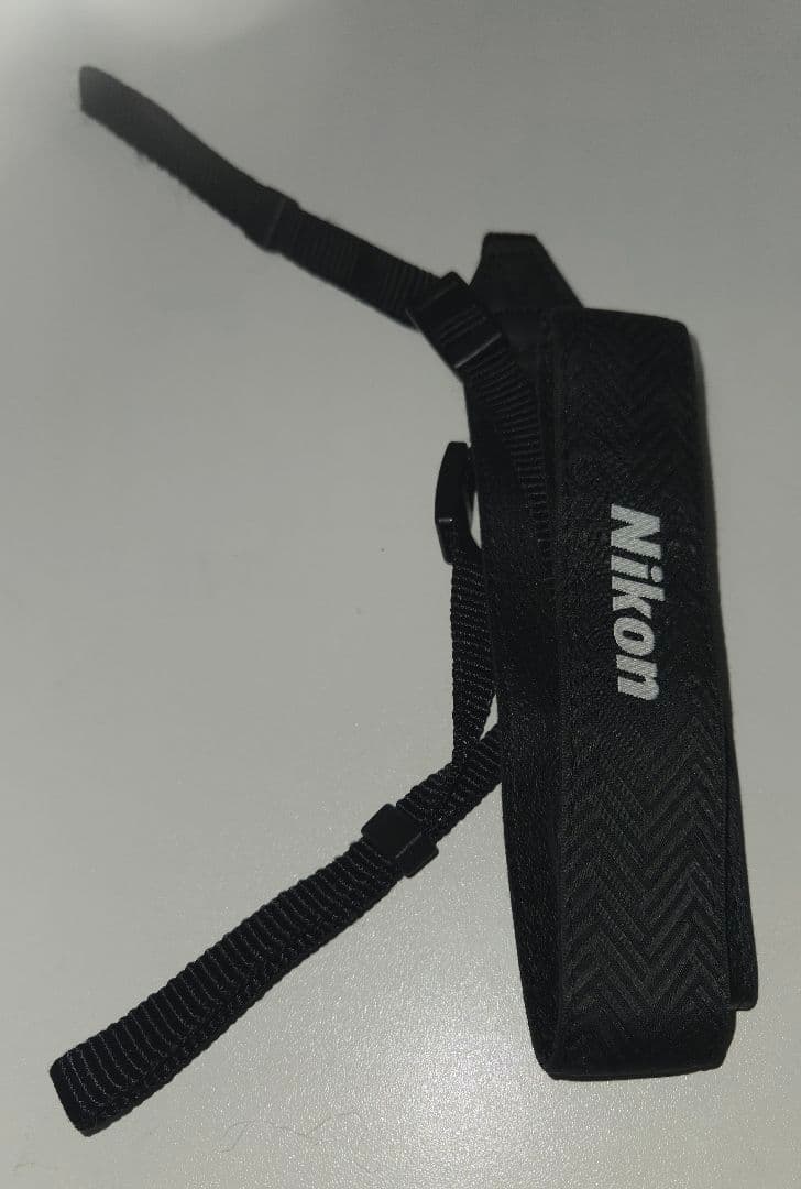 激安⁉️Nikon Zfc 本体とレンズ１６gbメモリ付き、すぐに撮れます