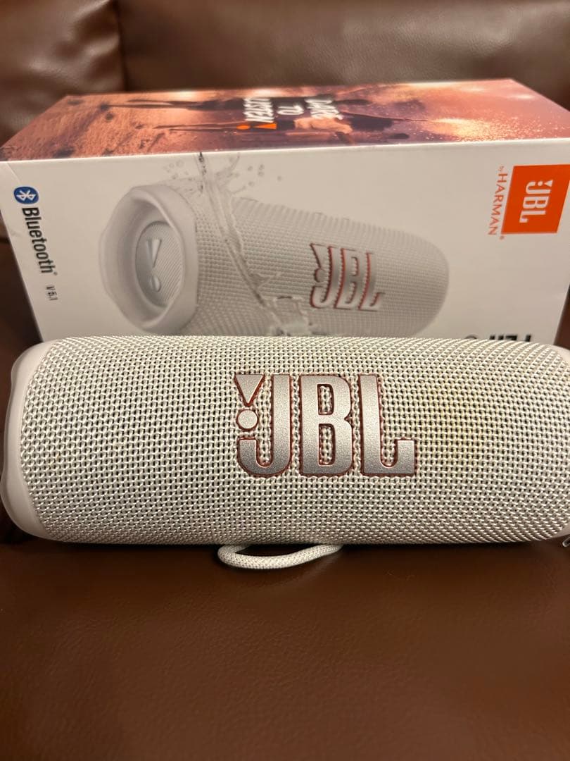 JBL Flip ホワイト ワイヤレススピーカー