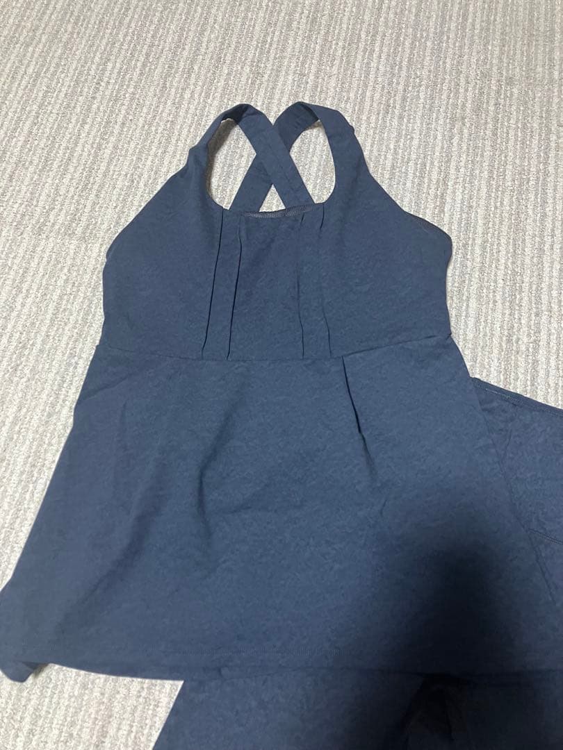 SUKALA フレアーバッククロスタンクトップ　レギンス　セットアップ　ネイビー