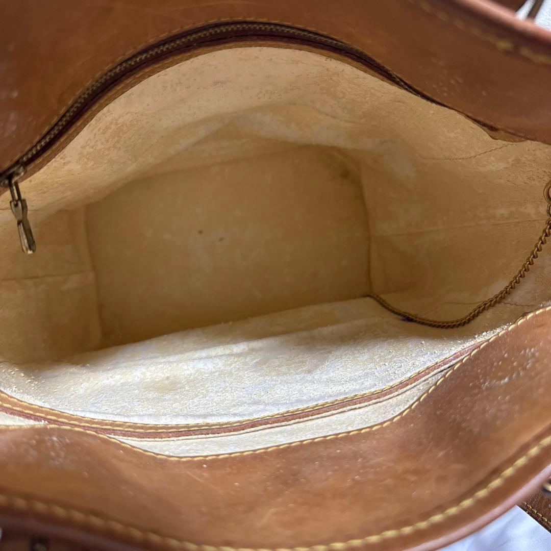 VUITTON ルイヴィトン　モノグラム　バケットGM