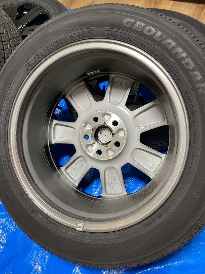 三菱デリカD5 シャモニー タイヤ ホイール【新車外し】1点ずつ出品　（3/4）