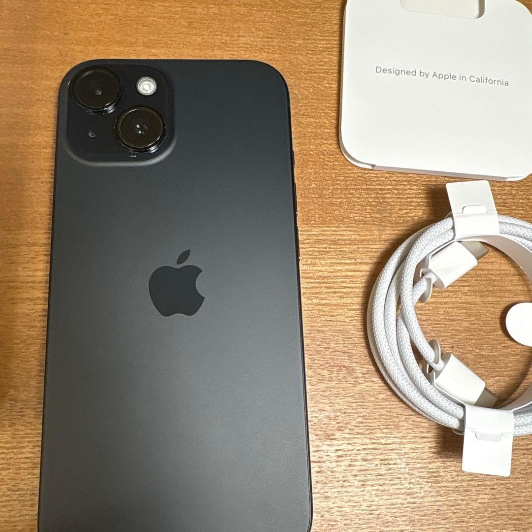 Apple iPhone 15 ブラック　128GB