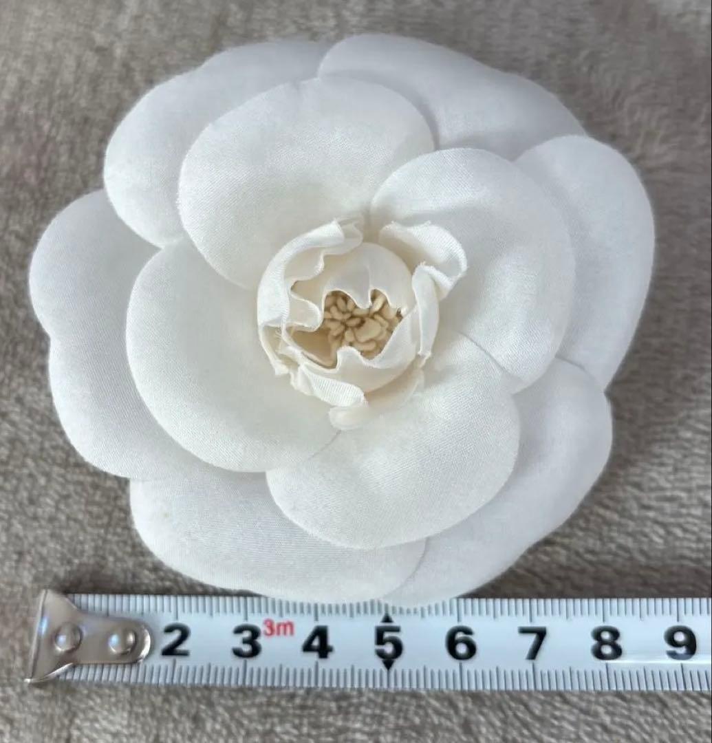 【稀少】【ヴィンテージ】CHANELカメリア ブローチ シャネルプレート付き