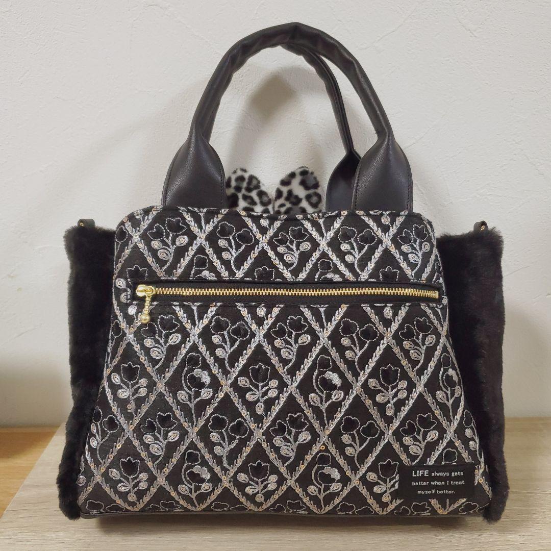 テ*ん様 ハンドメイド 3rooms バッグ M コヤンイサムチョン マンドゥ