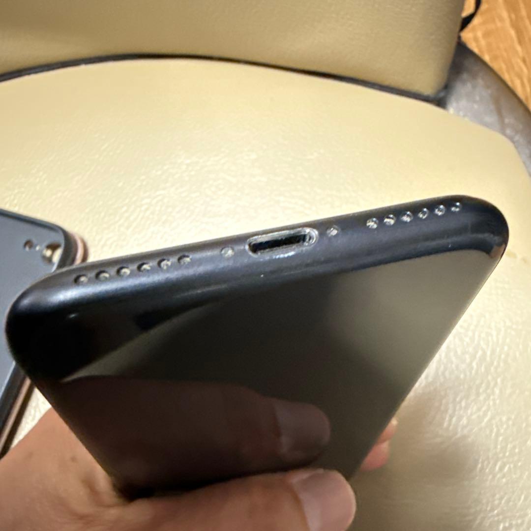 Apple iPhone SE 第2世代 256GB 最大容量100%