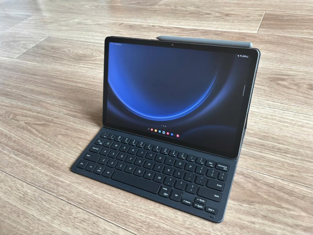 Galaxy Tab S9 FE + キーボード付き タブレットカバー