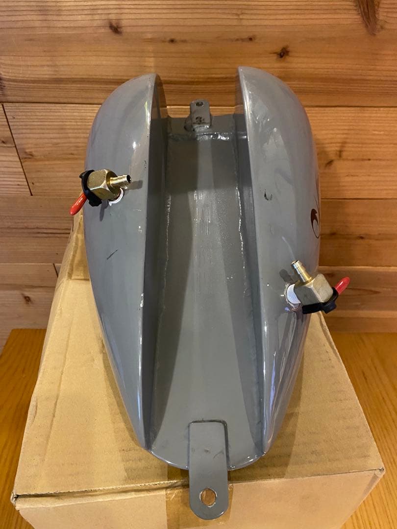 ダイナ　ハーレー　ピーナツタンク