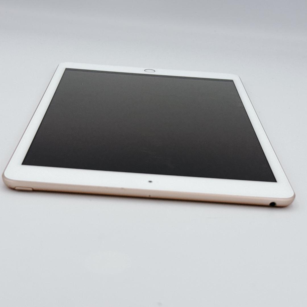 【美品】iPad 第8世代 Apple MYLC2J/A 32GB