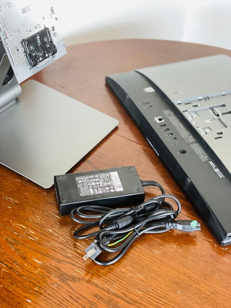 Dell 23.8インチ IPSモニター フルHD