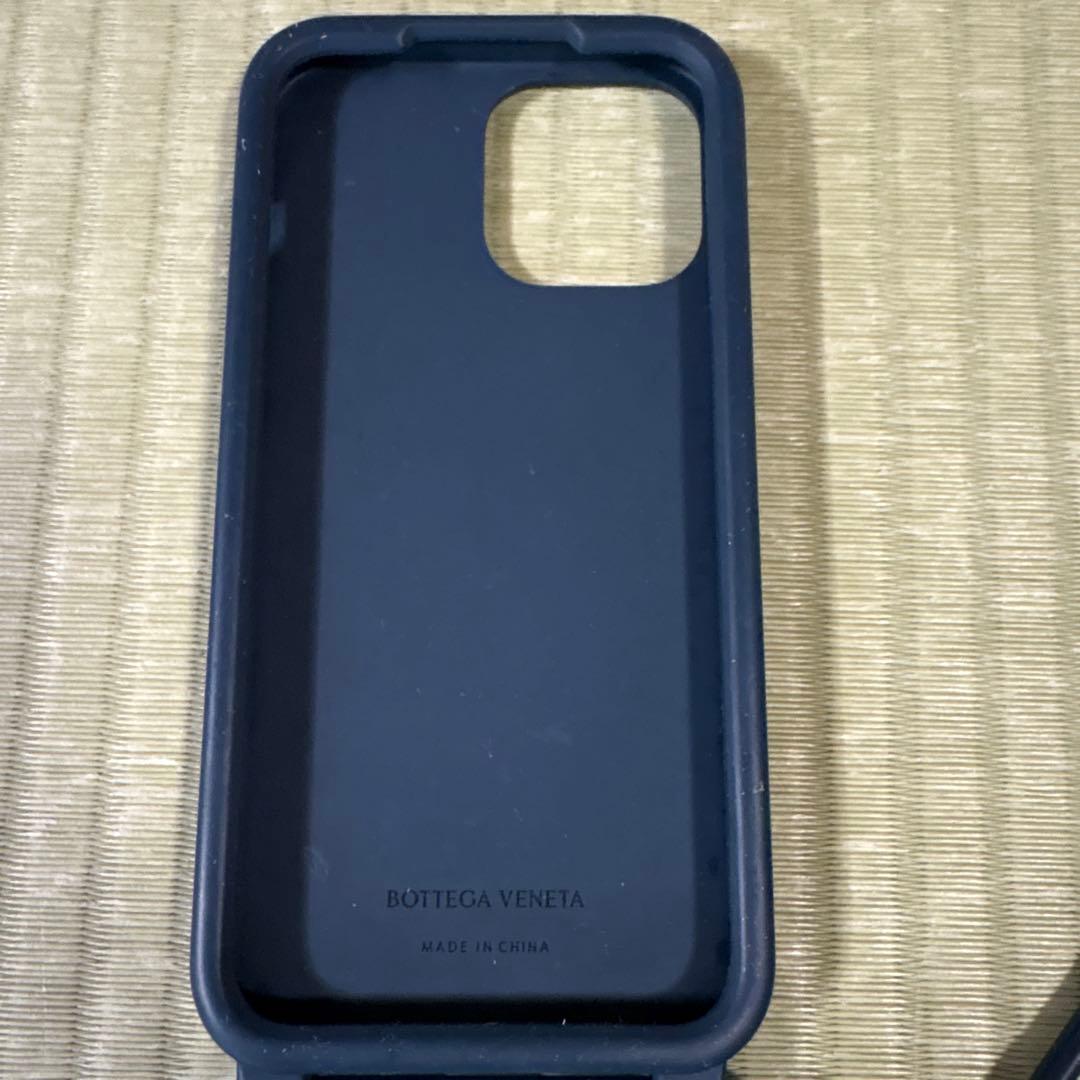 BOTTEGA VENETA iPhone13Pro Max シリコンケース 紺