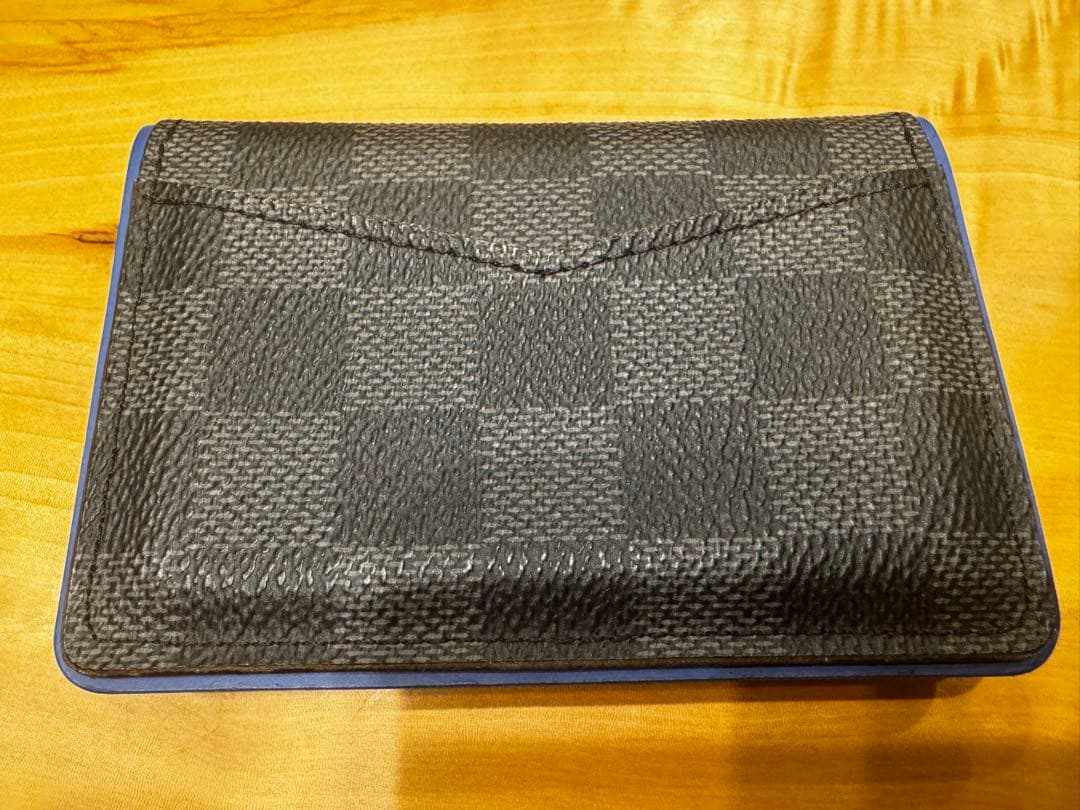 Louis Vuitton ダミエ レザー名刺入れ
