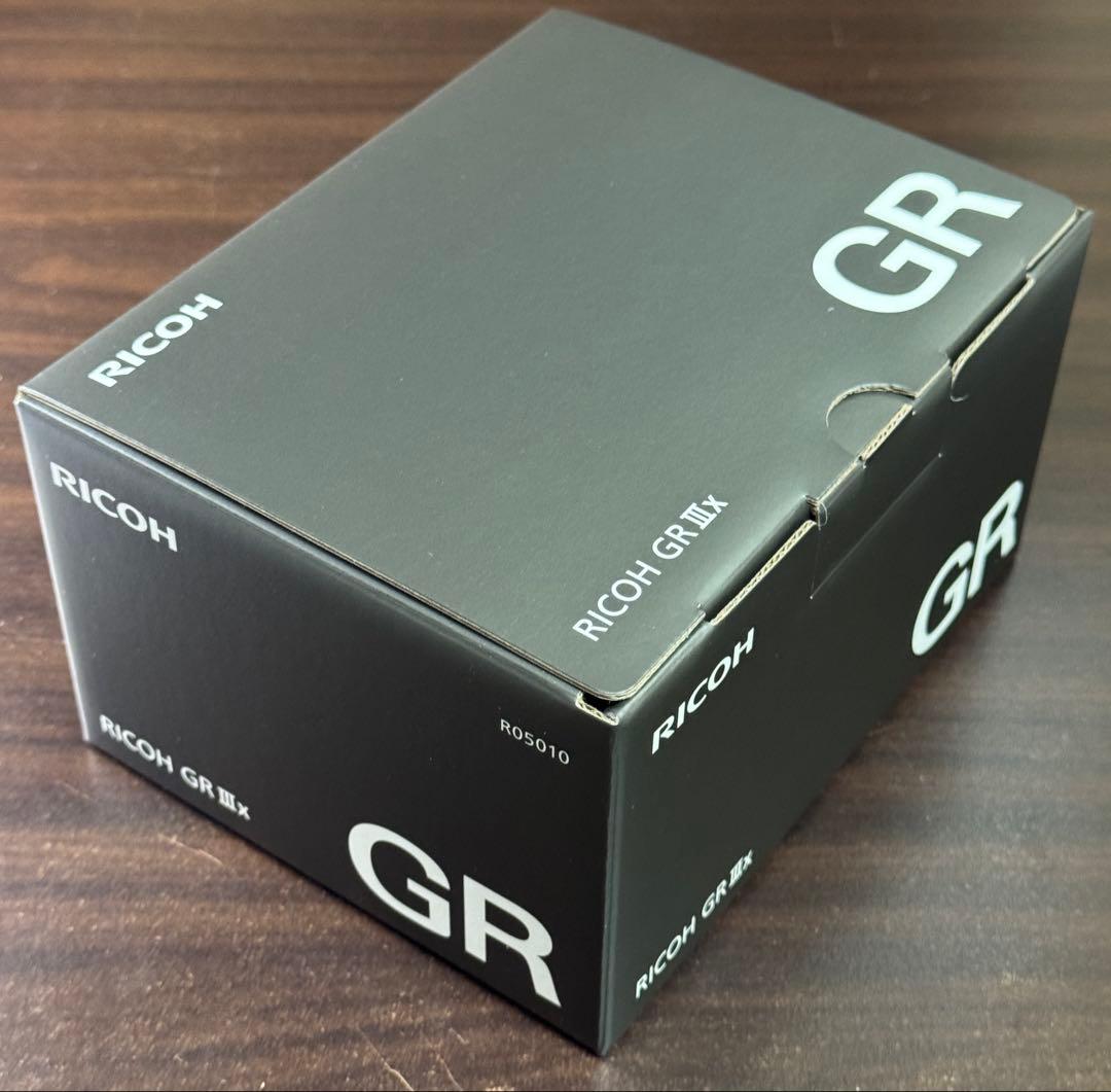 た*う様 RICOH GR IIIx リコー 新品未開封　3年保証付き