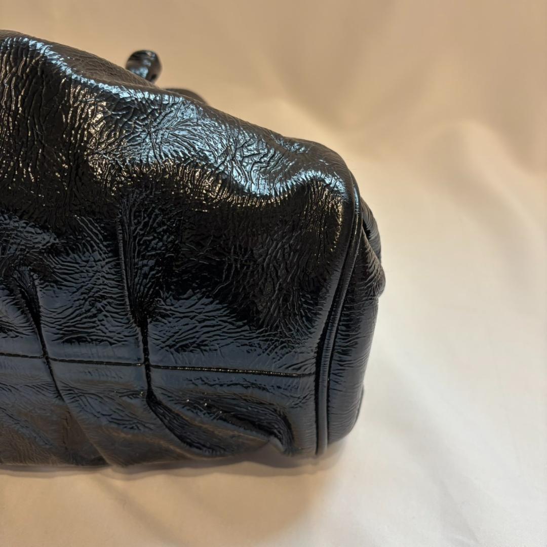 【希少】ジョルジオ アルマーニ　パテントレザー　ハンドバッグ　ロゴプレート