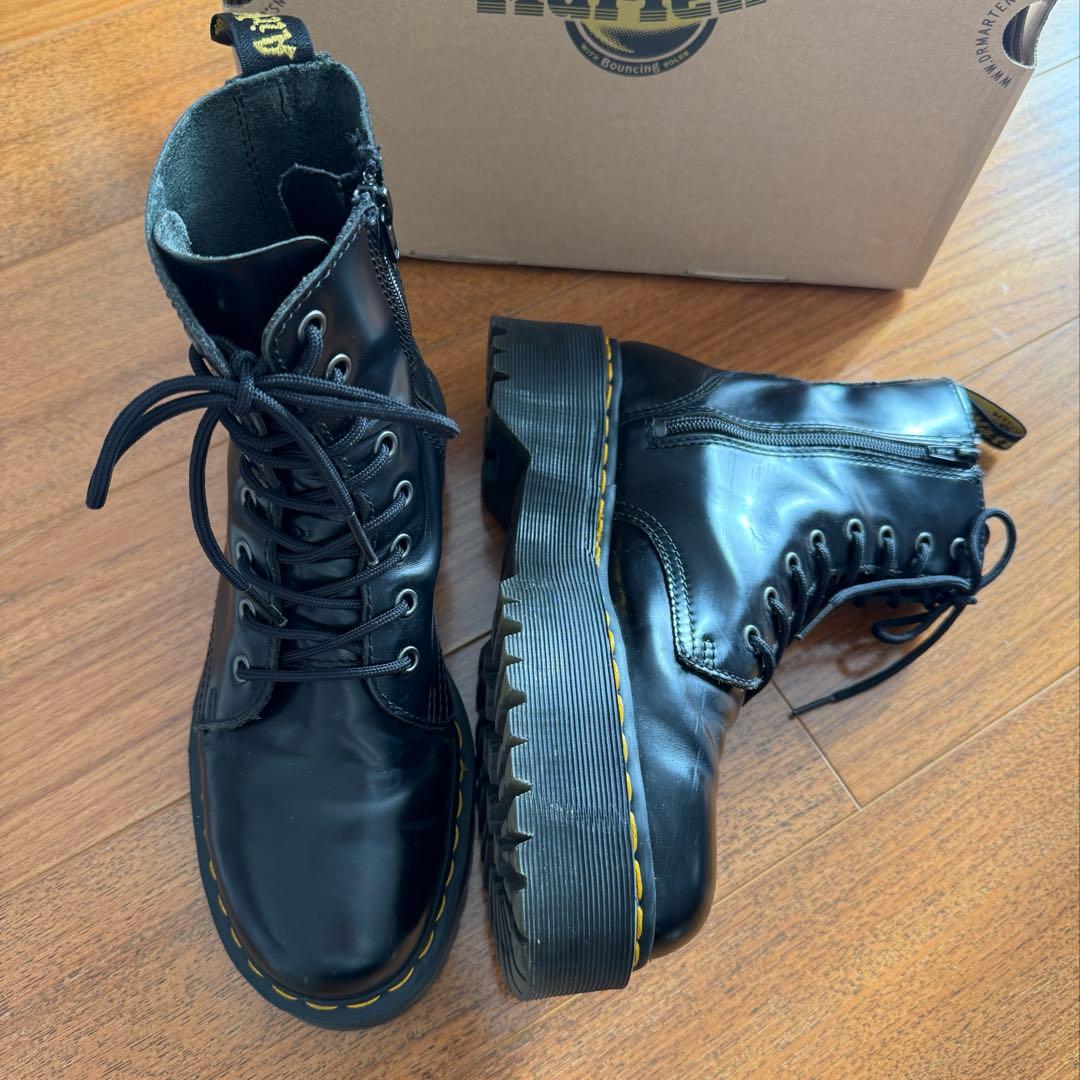 ドクターマーチン　JADON 8ホールブーツ　25センチ