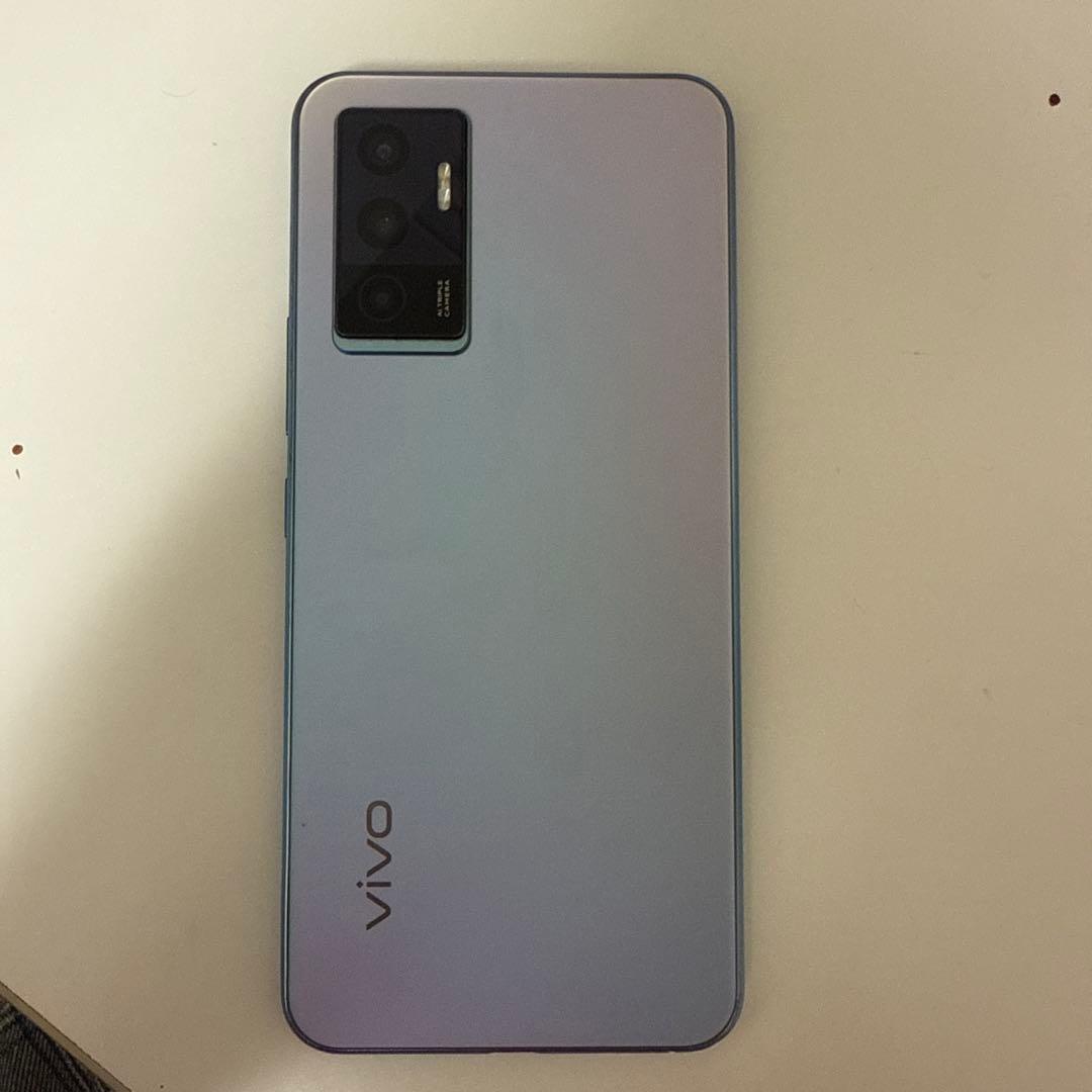 Vivo スマートフォン トリプルカメラ