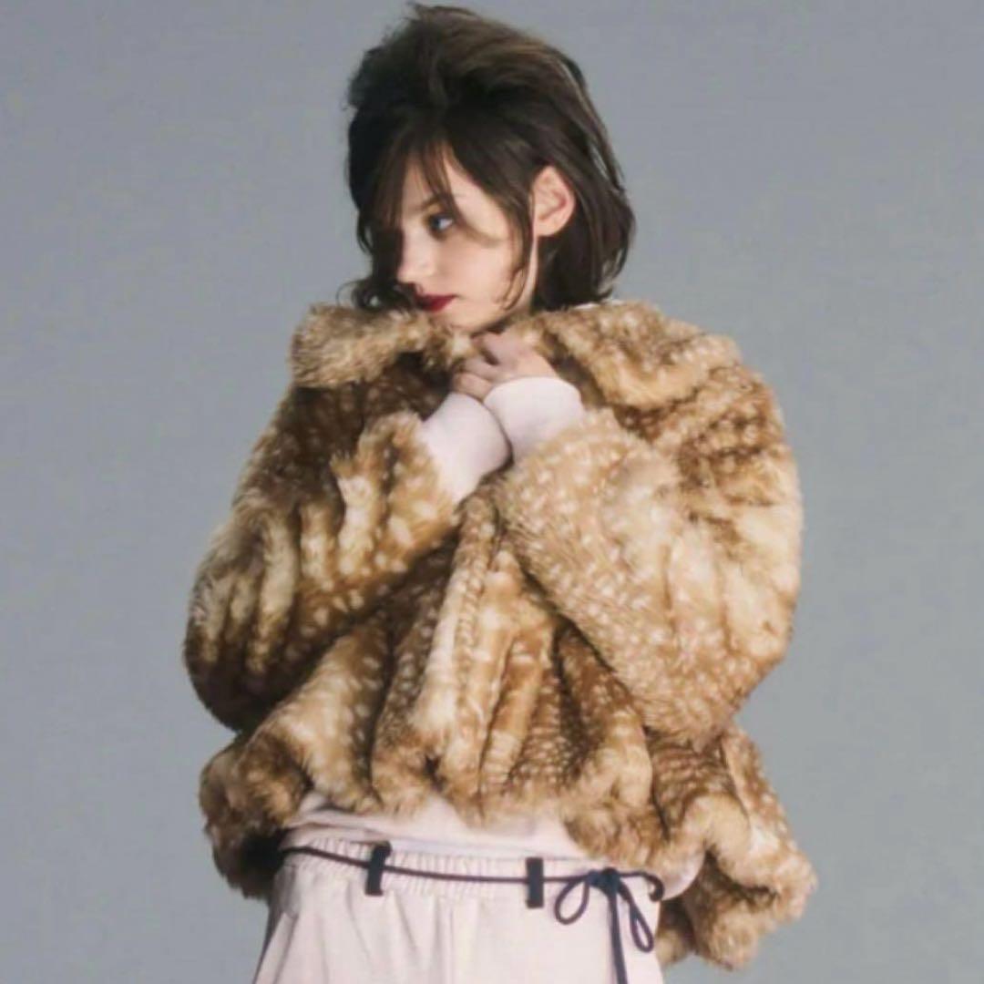 ジャケット・アウター Bibiy. DORA PEPURAMU FUR COAT