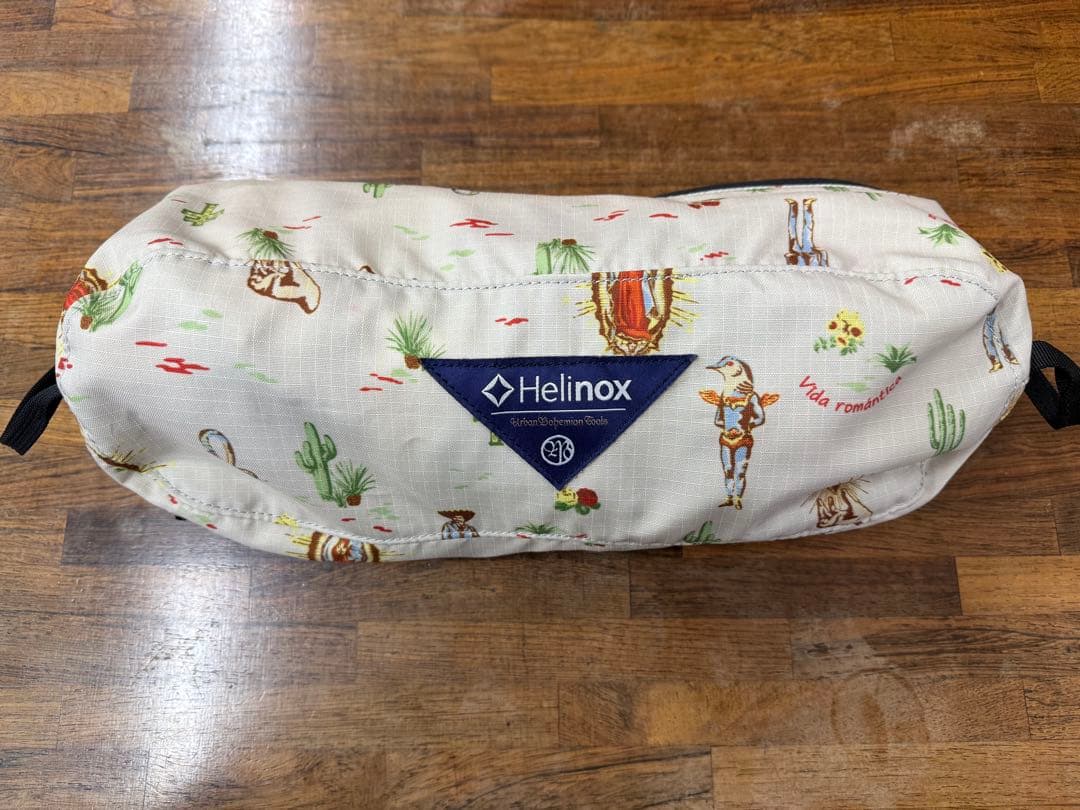 Helinox（ヘリノックス ）× Monro（モンロ） チェア