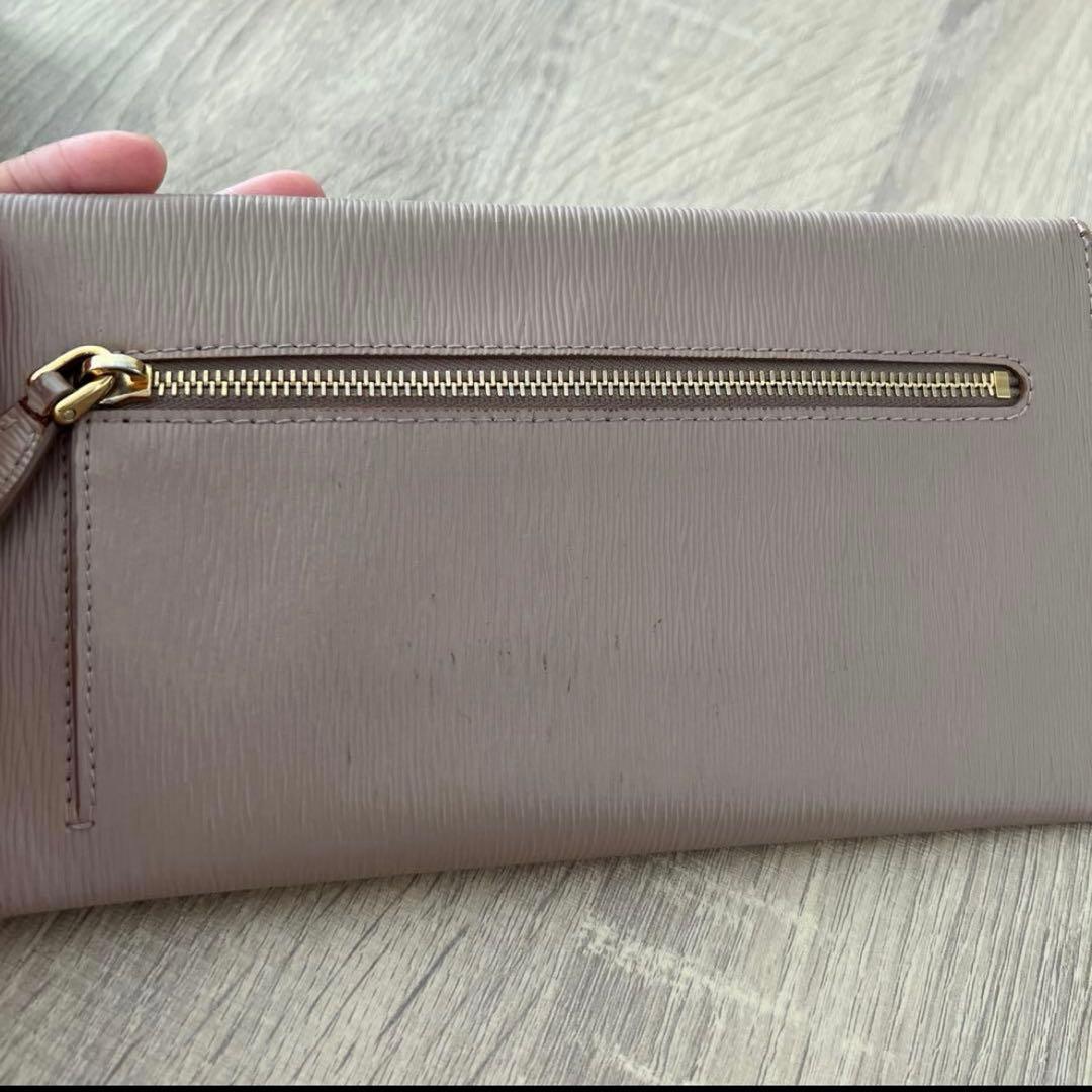 プラダ レター型長財布 ウォレット サフィアーノ