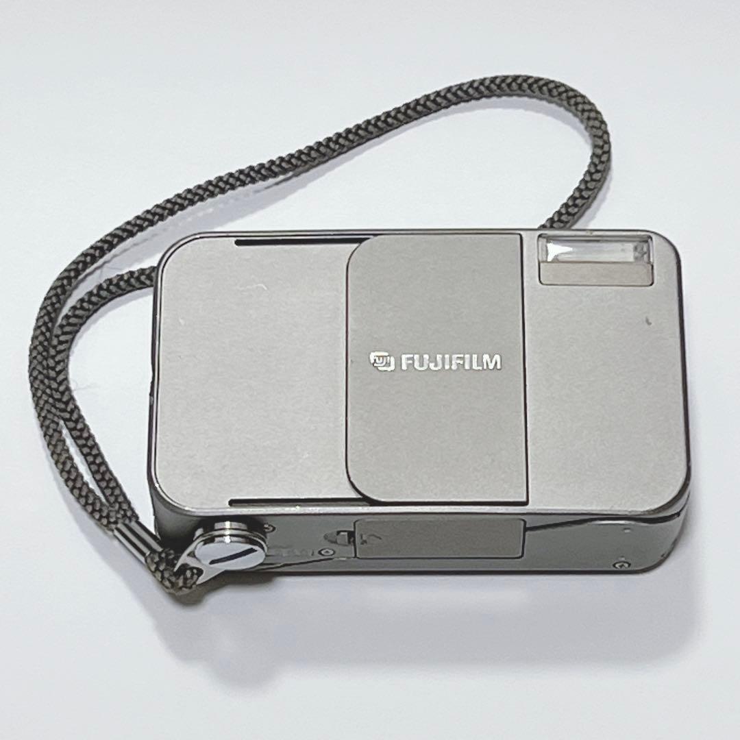 【ジャンク】FUJIFILM CARDIA mini TIARA フィルムカメラ