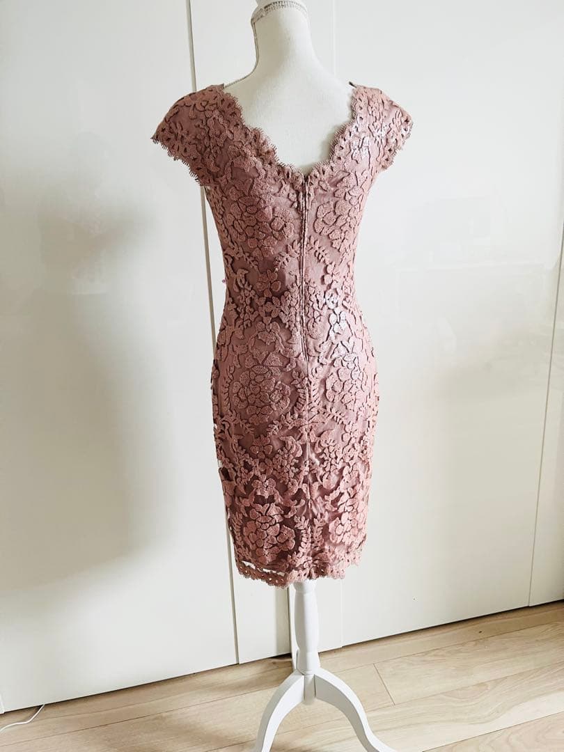 Tadashi Shoji ノースリーブドレス US 2