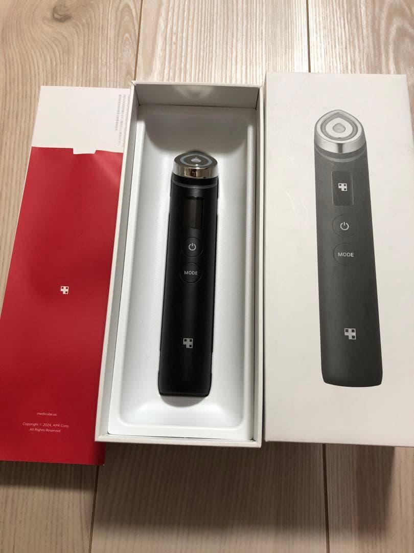 新品未使用 メディキューブ medicube AGE-R ブースタープロ