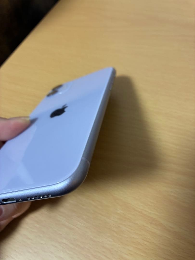 美品 Apple iPhone 11 ラベンダー 本体